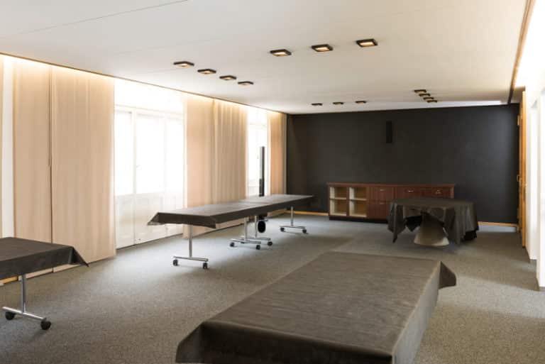 Espace Jean-Paul Sartre – (40 pl. en tables ou 120 pl. debout ) 60m2 / Apéritif possible