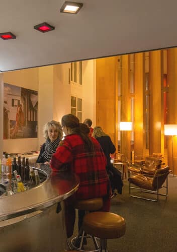 bar intérieur du club 44